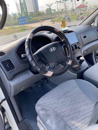 Hyundai Starex 3 chỗ