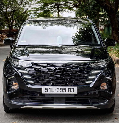 Hyundai Custin 2025 1.5 Premium Đen - lướt 4.000KM