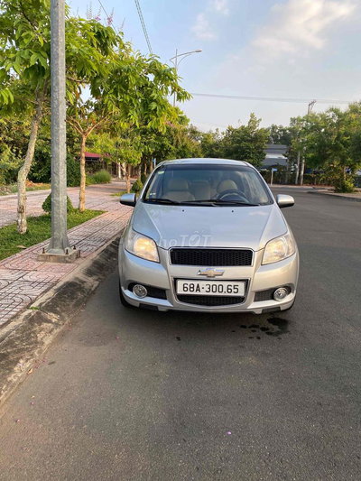 Chevrolet Aveo 2017 1.4 Bạc