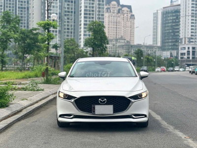 Mazda 3 2022 Deluxe 3 vạn Trắng