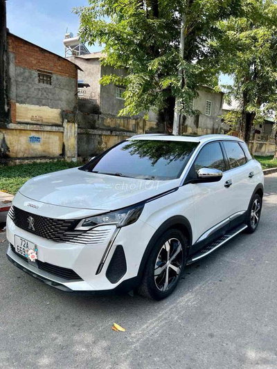 Peugeot 3008 2023 Premium - 14000 km