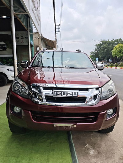 Bán xe Isuzu Dmax 2013- số sàn 2 cầu