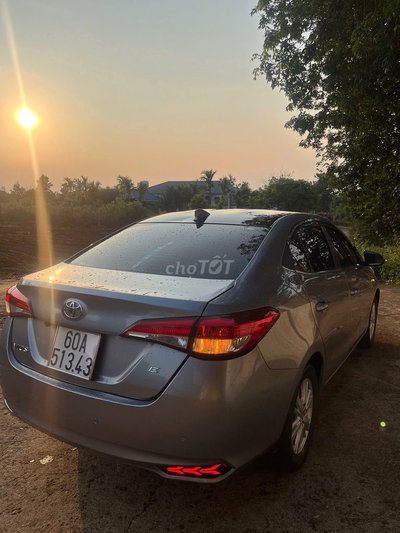 cần bán xe toyota vios e mt 2018