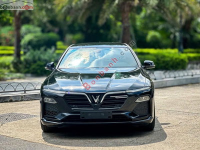 Xe VinFast Lux A 2.0 Base 2.0 AT 2021