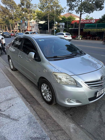 Toyota Vios Bạc 5 chỗ