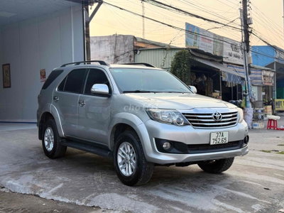Toyota Fortuner 2012 xe gia đình zin không lỗi