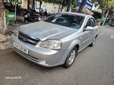Daewoo Lacetti Bạc Số sàn 5 chỗ