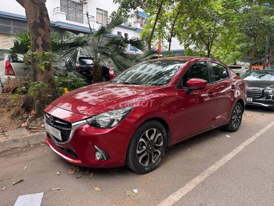 Mazda 2 2017 màu Đỏ