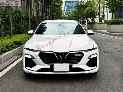 Xe VinFast Lux A 2.0 Base 2.0 AT 2021