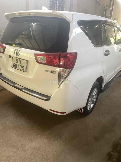 Toyota Innova 2018 Trắng 7 chỗ