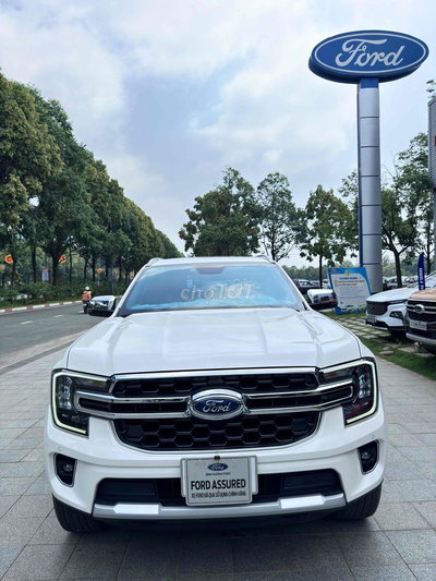 Ford Everest 2022 42.000 km Trắng