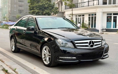 Mercedes-Benz C200 2012 Đen
