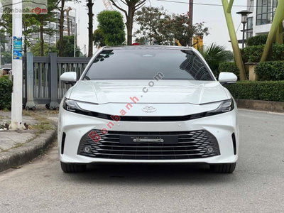 Xe Toyota Camry 2.5 HEV Top 2025