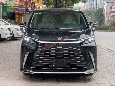 Xe Lexus LM 500h 2025