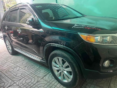 Kia Sorento 2012 Xăng Tự động Đen