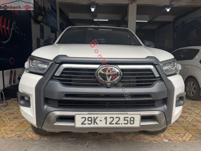 Xe Toyota Hilux Adventure 2.8L 4x4 AT 2024