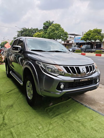 Mitsubishi Triton 2018 tự động 1 cầu