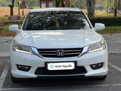 Honda Accord 2.4L 2015 Full option nhập Thái