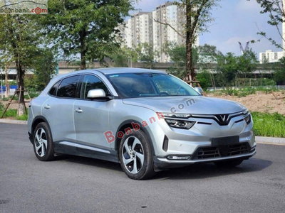 Xe VinFast VF8 Eco AWD 2023