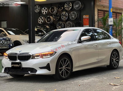 Xe BMW 3 Series 330i 2020