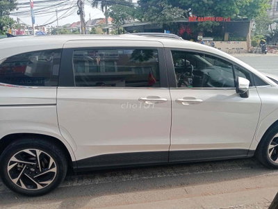 Hyundai Custin 2023 2.0T Cao cấp