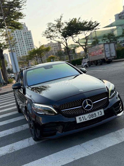 Mercedes C300 AMG 2019 Đen 45.000 Miles