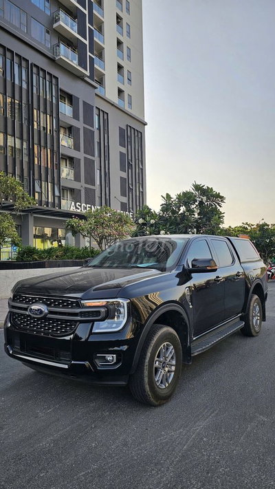 Ford Ranger XLS AT 2024 Đen 46.000km