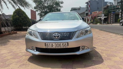 Toyota Camry 2013 2.5G Bạc
