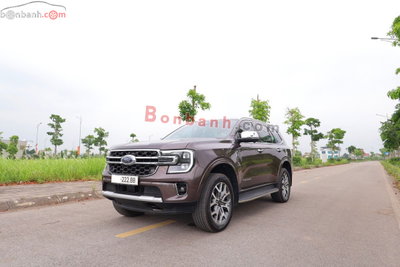Xe Ford Everest Titanium Plus 2.0L 4x4 AT 2022