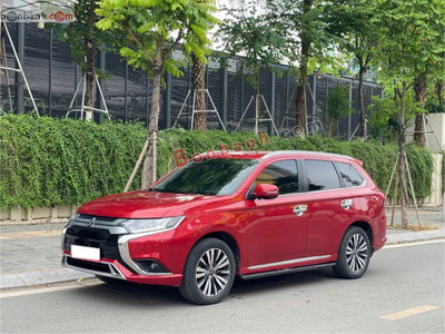 Xe Mitsubishi Outlander 2.0 CVT 2022