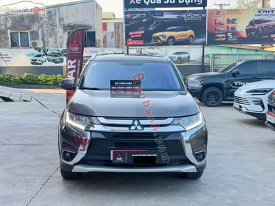 Xe Mitsubishi Outlander 2.0 CVT Premium 2018