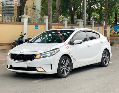 Xe Kia Cerato 1.6 AT 2018
