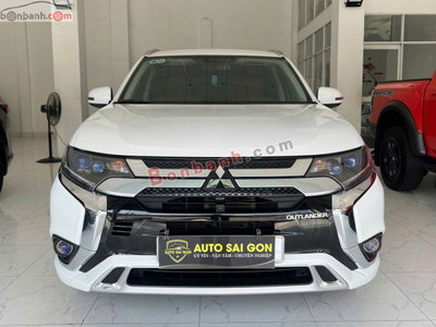Xe Mitsubishi Outlander 2.0 CVT 2022