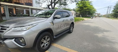 Toyota Fortuner 2017 máy dầu số sàn màu bạc