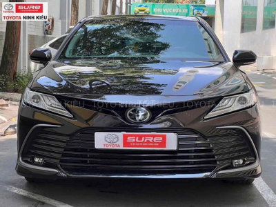 Toyota Camry 2022 2.0 Đen 46.000 km