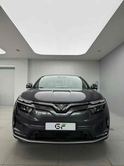 VinFast VF 8 PLUS 2024 Xám