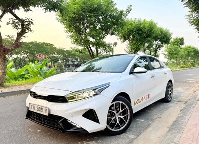 Kia K3 2021 Premium bản cao cấp, xe gia đình