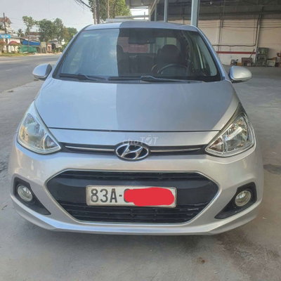 Hyundai Grand i10 màu Bạc