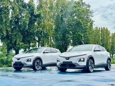VinFast VF6 Plus, Trắng, Đỏ, Xám. Ngânhàng bao dau