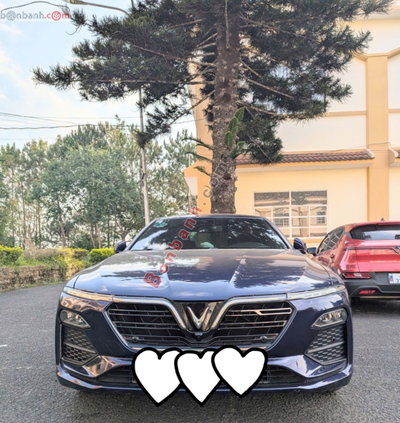 Xe VinFast Lux A 2.0 Plus 2.0 AT 2021