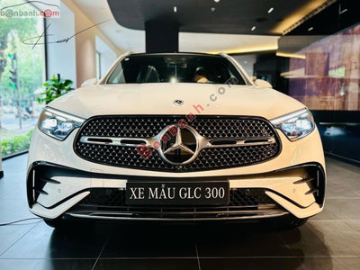 Xe Mercedes Benz GLC 300 4Matic 2026