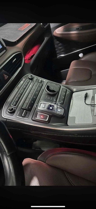 Hyundai Santa Fe Trắng 7 chỗ 51143 km