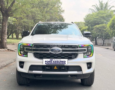 Ford Everest 2023 Full Titanium Trắng