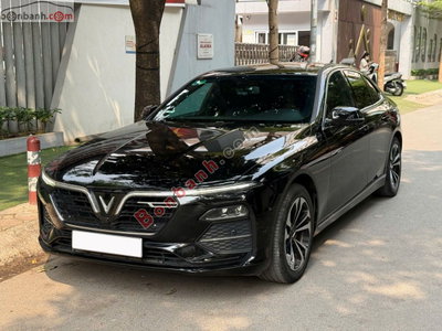 Xe VinFast Lux A 2.0 Plus 2.0 AT 2020