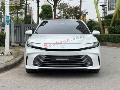 Xe Toyota Camry 2.5 HEV Top 2025