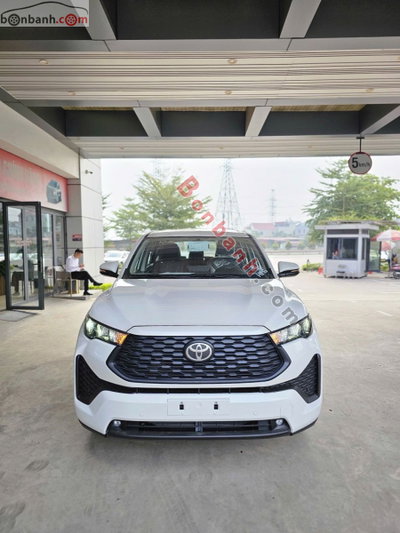 Xe Toyota Innova Cross 2.0G CVT 2026
