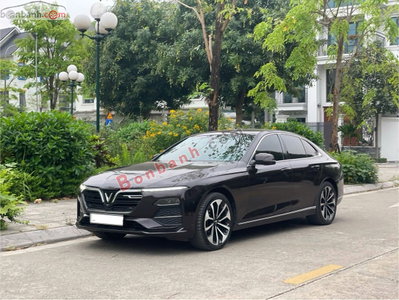 Xe VinFast Lux A 2.0 Premium 2.0 AT 2019