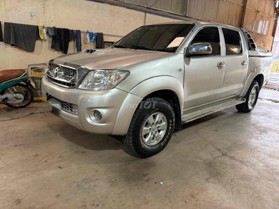 Toyota Hilux Bạc 2 cầu 2009