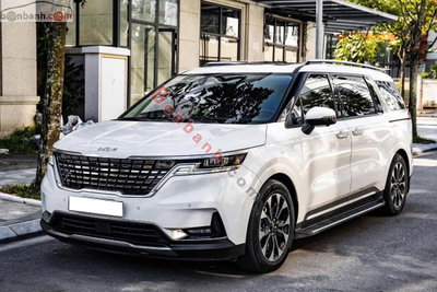 Xe Kia Carnival Signature 2.2D 2024