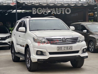 Xe Toyota Fortuner TRD Sportivo 4x2 AT 2016